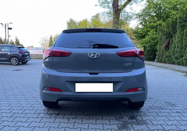 Hyundai i20 cena 35900 przebieg: 131000, rok produkcji 2015 z Stryków małe 497